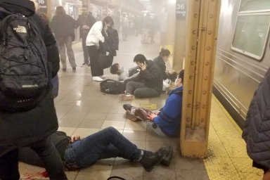 ​В Нью-Йорке на станции метро 36th Street произошла стрельба