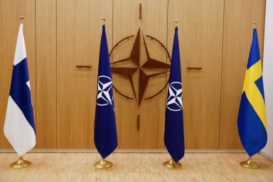 Американский Сенат одобрил присоединение Финляндии и Швеции к НАТО