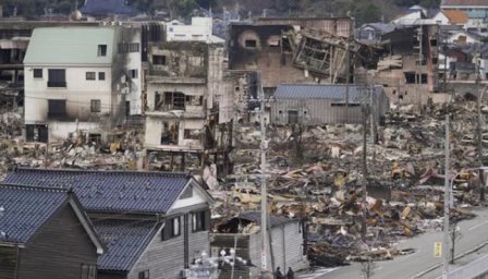 Число погибших при землетрясениях в Японии выросло до 161