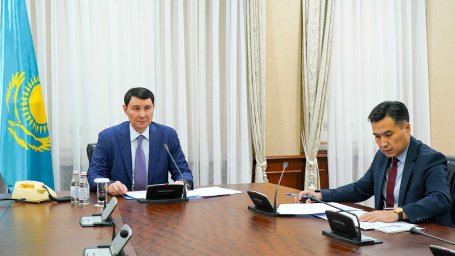 Е. Жамаубаев провел совещание по вопросам децентрализации полномочий между уровнями госуправления