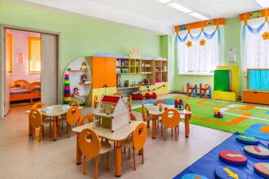Десятки жалоб на работу детских садов поступают в Минпросвещения