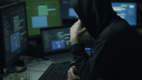 Хакеры поставили рекорд по блокчейн-взломам и украли криптоактивов на $1,3 млрд