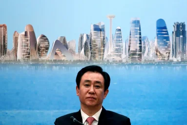 Bloomberg: глава китайского девелопера Evergrande находится под наблюдением полиции