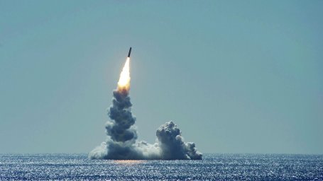 Южная Корея и США на учениях запустили четыре ракеты в Японское море