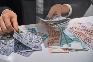 Россияне стали массово отправлять деньги в Казахстан после ухода из России Visa и Mastercard