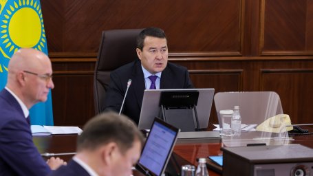 Алихан Смаилов потребовал у региональных властей активнее работать с инвестпроектами