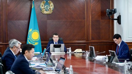Не снижать заданные темпы — Алихан Смаилов подвел итоги развития Казахстана за 8 месяцев