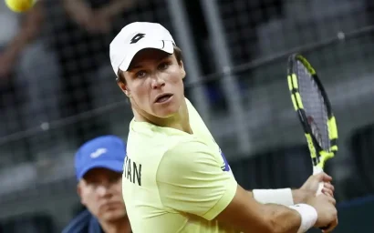 Казахстанский теннисист стартовал с победы на турнире в Буэнос-Айресе