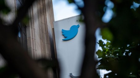 Twitter отложил введение платы за подтвержденную учетную запись
