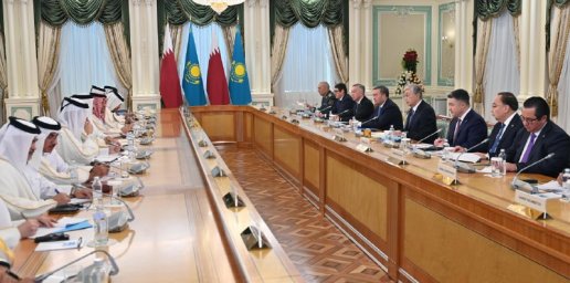 ​Лидеры Казахстана и Катара провели переговоры в расширенном формате