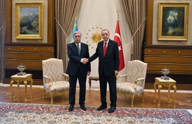 Президенты Казахстана и Турции провели переговоры в узком составе