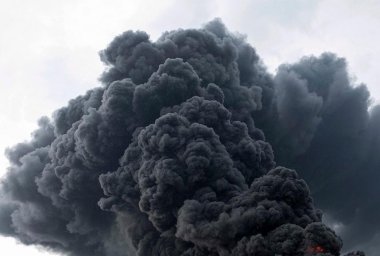 Почти 40 человек погибли при пожаре на заводе в Китае