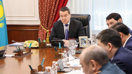 Повышение эффективности пунктов пропуска на казахстанско-китайской границе обсудили в Правительстве