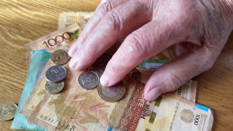 В рейтинге 44 стран по затратам пенсионеров на еду Казахстан оказался лишь на 37-м месте