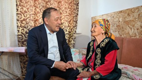 Рабочий визит в СКО: Тугжанов встретился с переселенцами из трудоизбыточных регионов страны