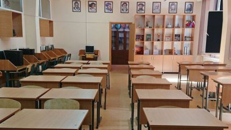 Била головой о школьную доску – учителя уволили в Акмолинской области