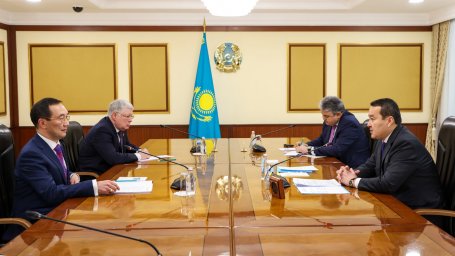 Алихан Смаилов провел встречу с Главой Республики Саха