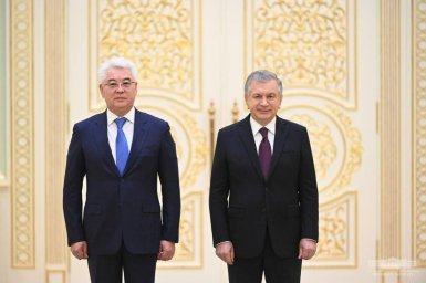 Посол Казахстана вручил верительные грамоты Президенту Узбекистана