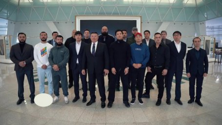 Казахстанские мужчины запустили челлендж против бытового насилия