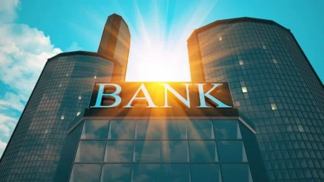 Три банка, которые спасли Казахстан
