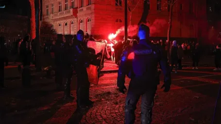 Во Франции в ходе беспорядков после финала ЧМ задержали 227 человек