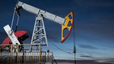 ОПЕК+ объявила о неожиданном сокращении добычи нефти