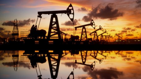 Нефть Brent подешевела до $96,18 за баррель после подъема накануне