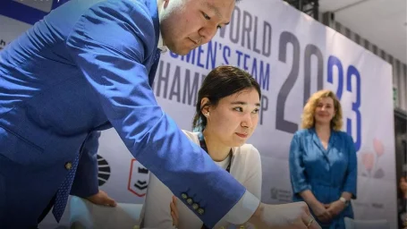 Казахстанские шахматистки завоевали серебро на чемпионате мира в Польше