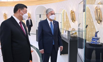 Касым-Жомарт Токаев и Си Цзиньпин осмотрели выставку «Казахстан – Китай: Диалог тысячелетий»