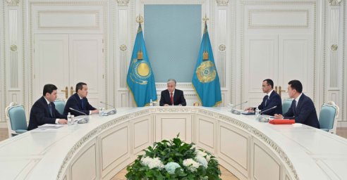 Глава государства провел консультации с председателями палат Парламента и Премьер-министром