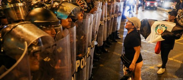 В Перу объявили чрезвычайное положение из-за протестов