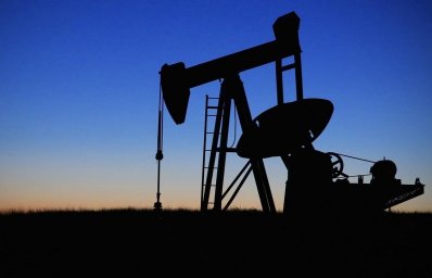 Казахстан с 1 января 2024 года сократит добычу нефти еще на 82 тыс. баррелей в сутки