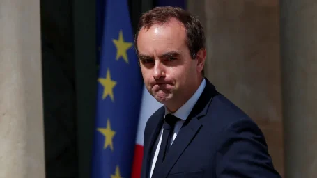 Вслед за главой Минобороны Британии в Киев приехал министр обороны Франции
