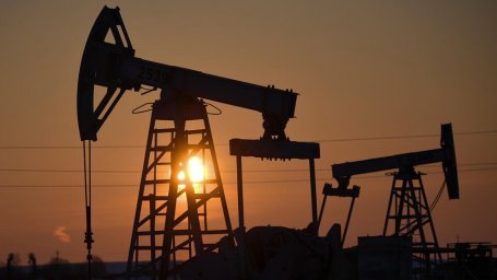 Цена нефти Brent снизилась до $111,27 за баррель