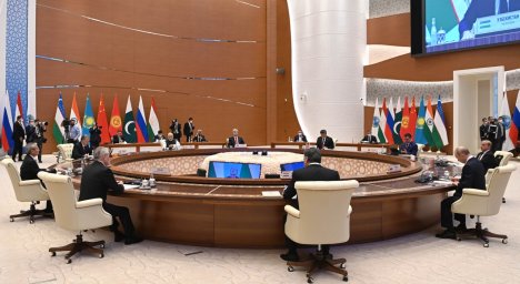 В Самарканде началось заседание саммита Совета глав-государств ШОС в узком составе