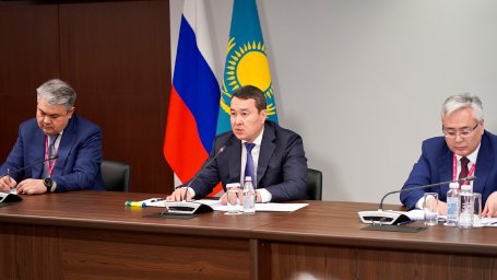 Казахстан настроен развивать стратегическое партнерство с Россией по всем направлениям — А.Смаилов