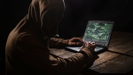 США предложили до $10 млн за информацию о предполагаемых хакерах из России