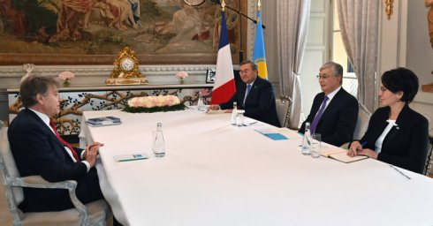 Президент встретился с основателем Французского института международных отношений