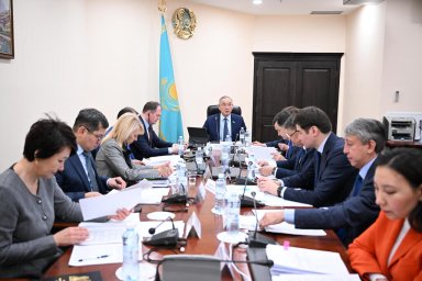 Казахстан планирует выкупить часть доли России в Евразийском банке развития