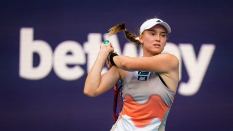 Елена Рыбакина обыграла третью ракетку мира и вышла в финал турнира в Майами