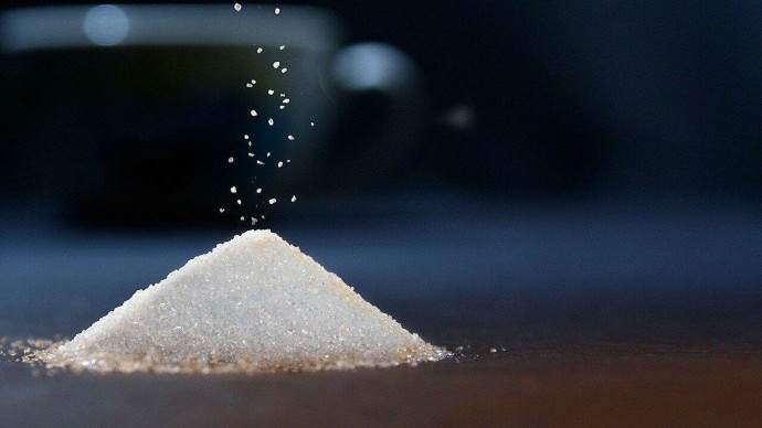 Дыры в экономике сахаром не засыплешь