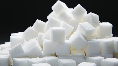 Сахар подорожал на 33% за месяц и на 50% за год, причём цены продолжают расти