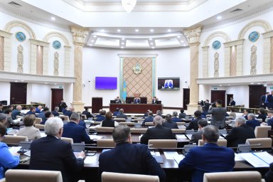 М. Ашимбаев: «Республиканский бюджет направлен на решение актуальных социальных вопросов»