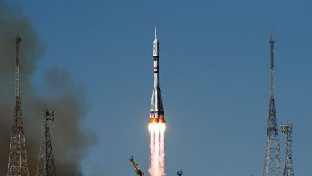 Космический аппарат корабля "Союз МС-19" совершил посадку в 150 км от г. Жезказган