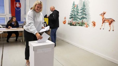 Зампред ЕК заявила о «беспрецедентной дезинформации» на выборах в Словакии