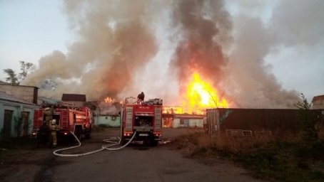 Мужчина погиб в результате пожара на рынке в г. Щучинск Акмолинской области