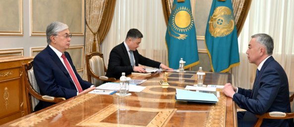 Токаев принял заместителя Премьер-министра – министра торговли и интеграции Серика Жумангарина