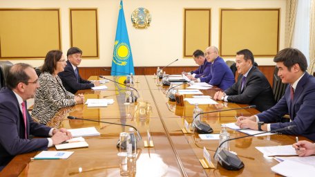 Алихан Смаилов провел переговоры с региональным директором Всемирного банка по Центральной Азии
