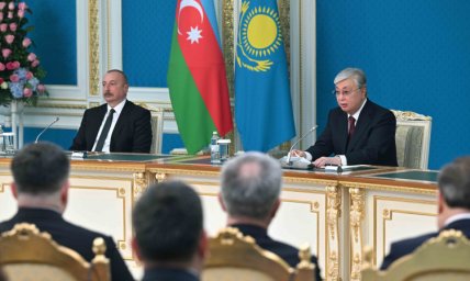 Президенты Казахстана и Азербайджана провели брифинг для СМИ