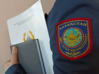 17-летний подросток оштрафован за курение на борту самолета Атырау - Алматы